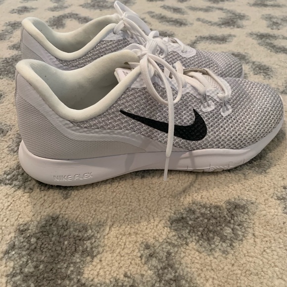 NIKE- 3 Pairs Of Sneakers/Running Shoes - Picture 2 of 7